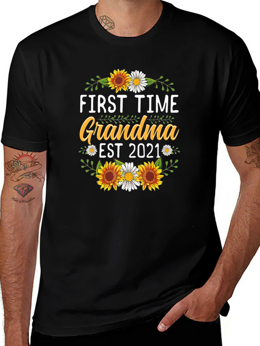 First Time Grandma Est 2021 Floral T-Shirt
