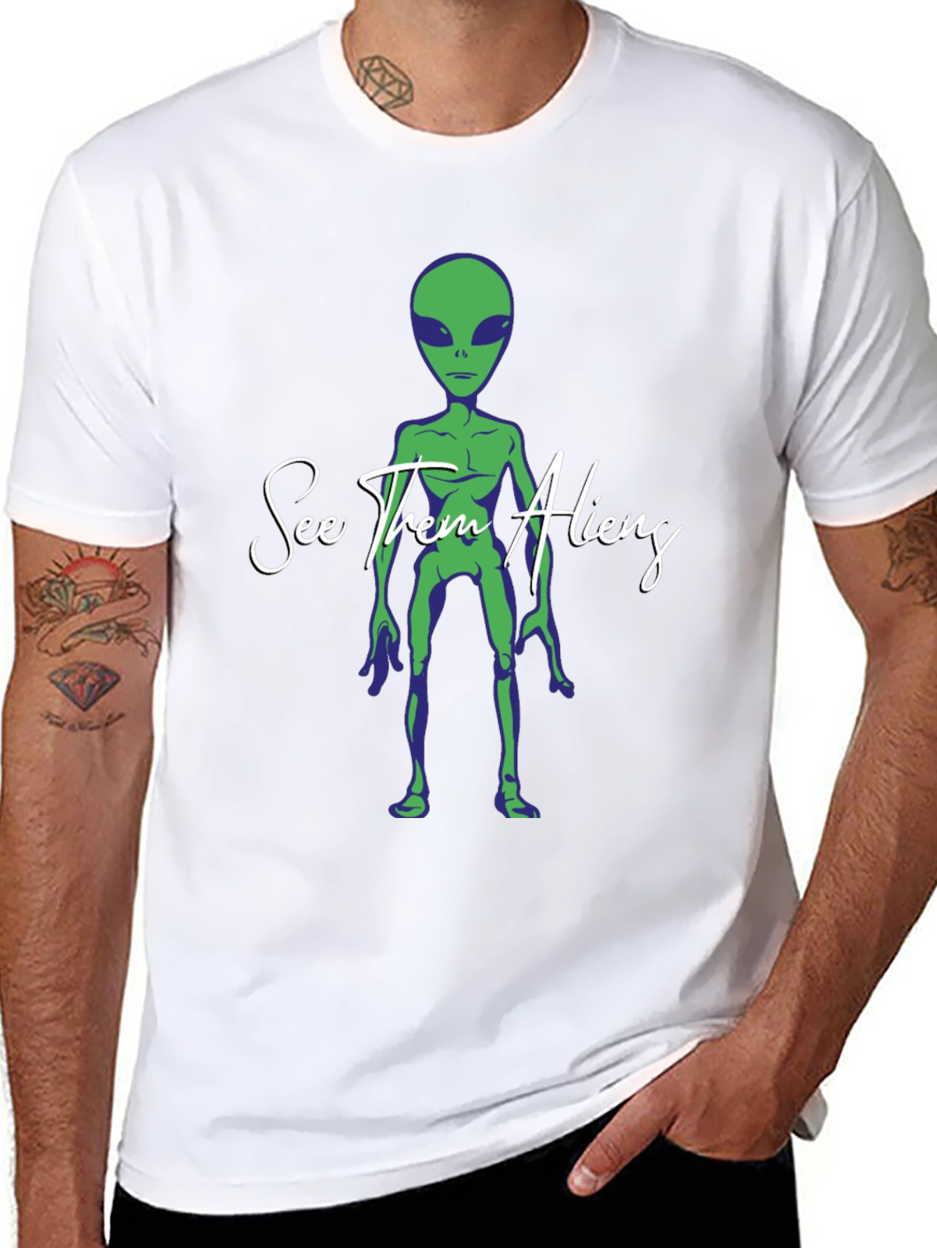See Them Aliens Graphic Tee - Black Cotton T-Shirt