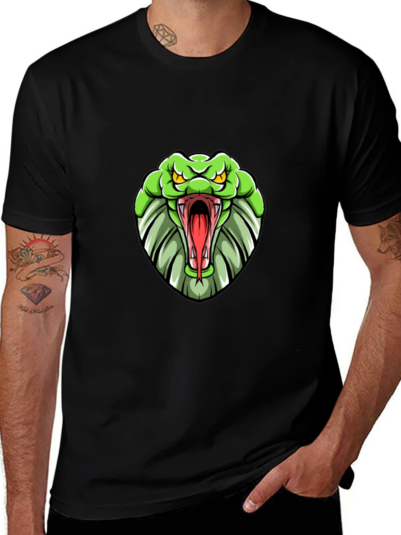 Cobra Graphic Print Tee - Black