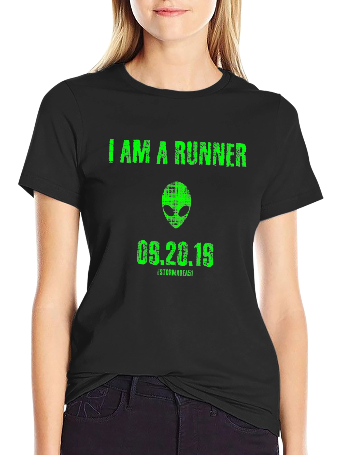 I Am A Runner Alien Graphic T-Shirt