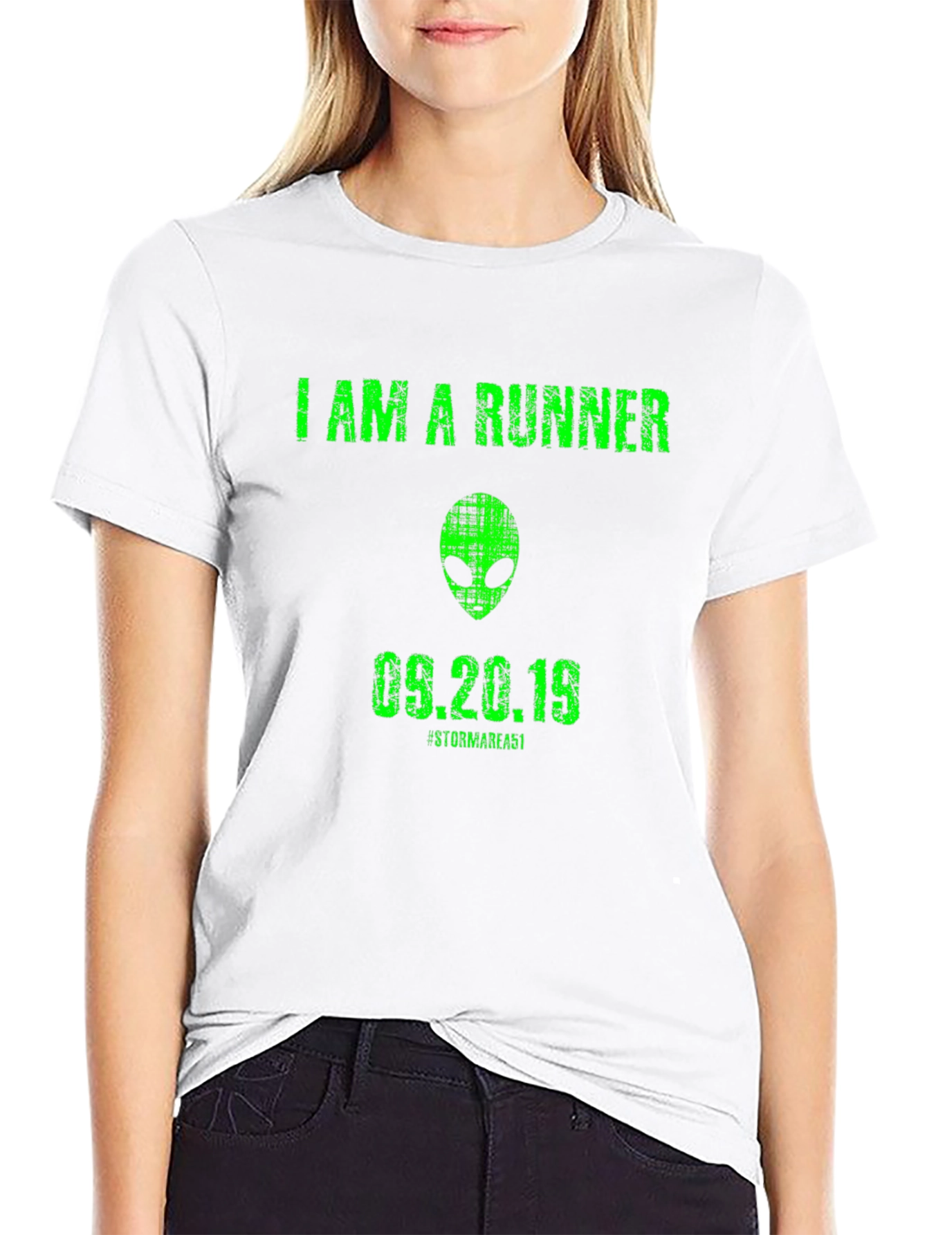 I Am A Runner Alien Graphic T-Shirt