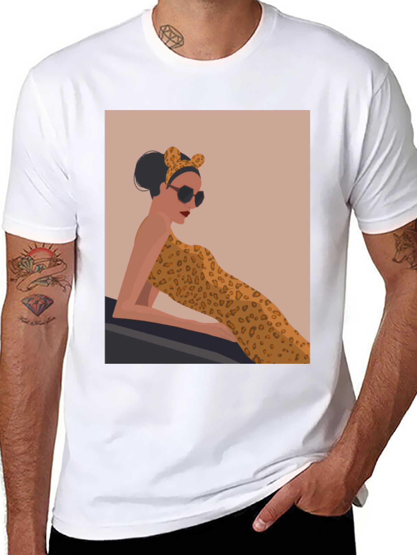 Stylish Black Tee with Leopard Print Woman Graphic