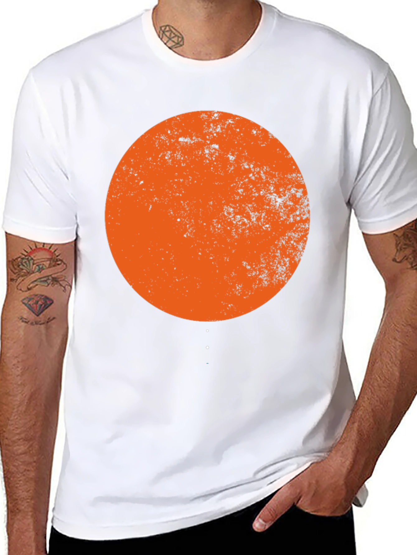 Retro Circle Graphic Tee - Stylish Comfort