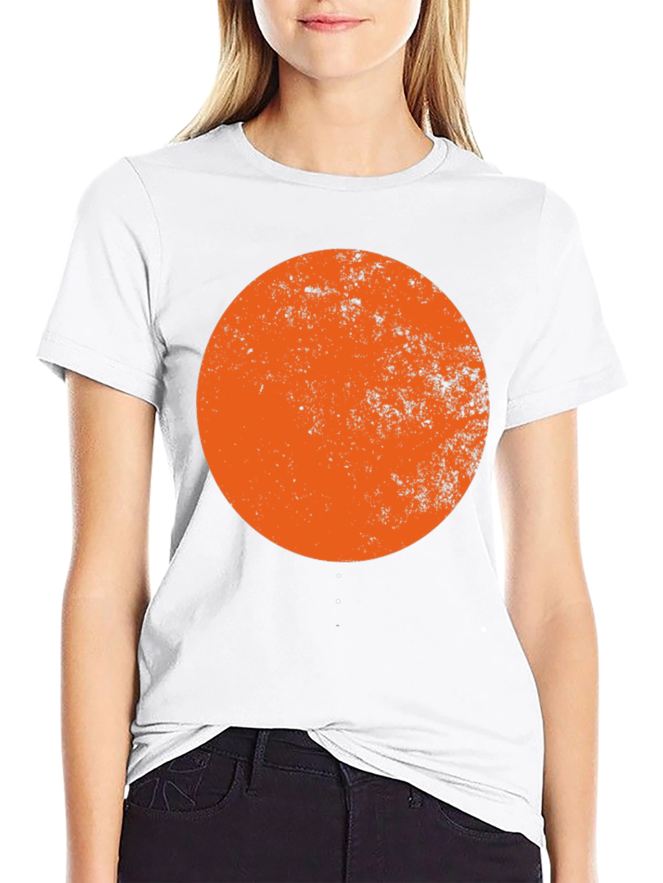 Retro Circle Graphic Tee - Stylish Comfort