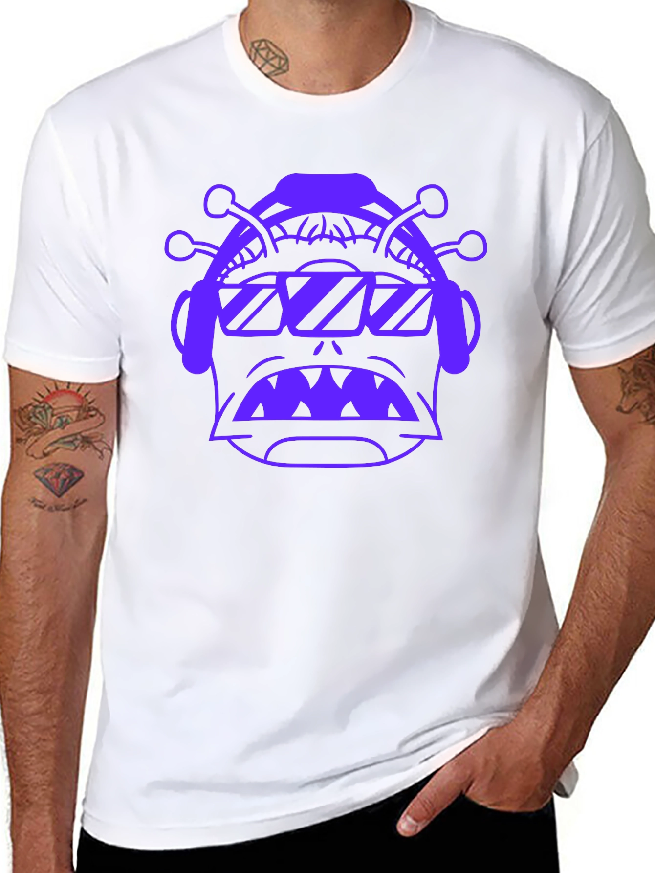 Retro Alien Graphic Black T-Shirt